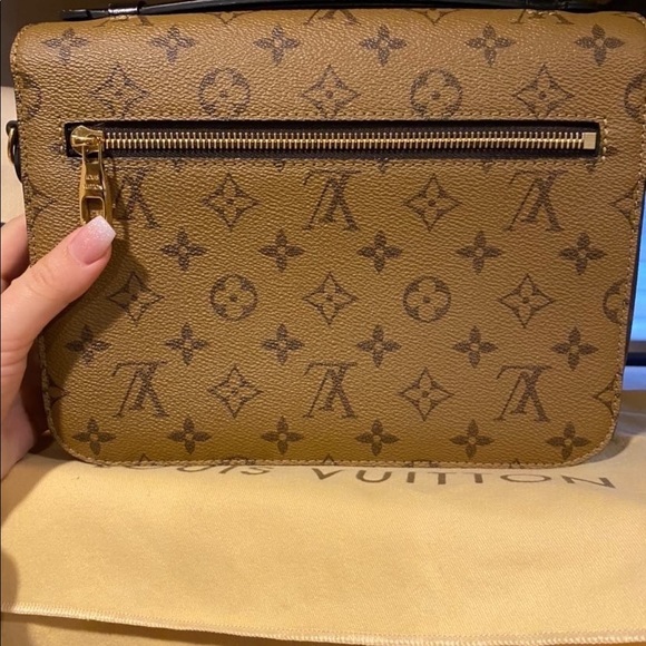 SOLD OUT “””Louis Vuitton Pochette Métis reverse - Picture 2 of 5